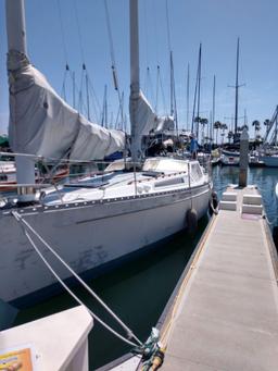 Freedom 39 American pilothouse schooner NO RESERVE AUCTION