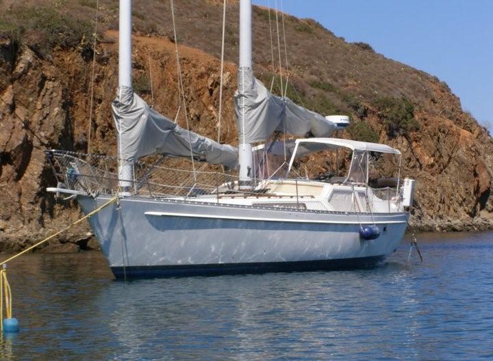 Freedom 39 American pilothouse schooner NO RESERVE AUCTION