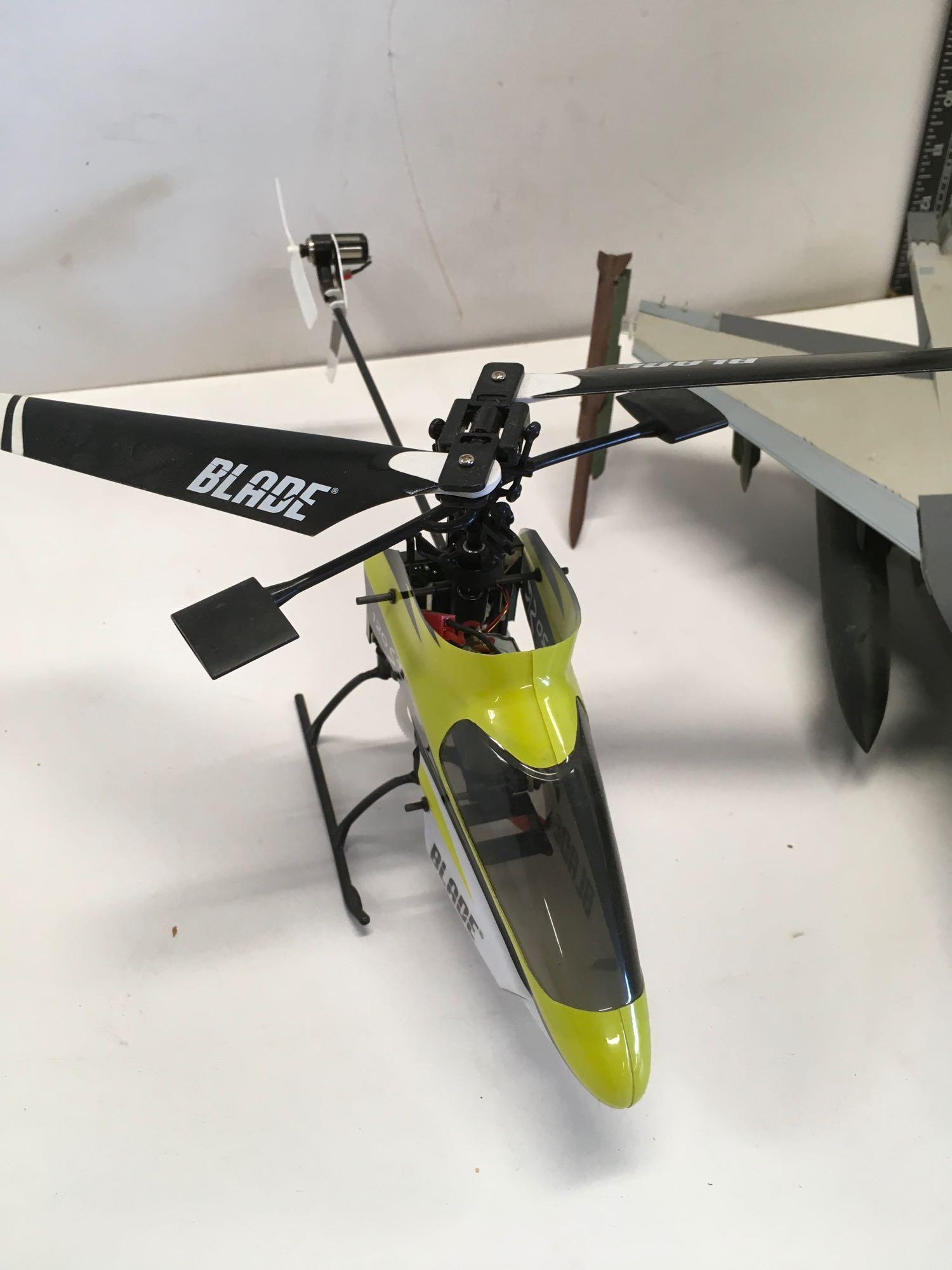 Model aircraft and R/C Blade 120 SR