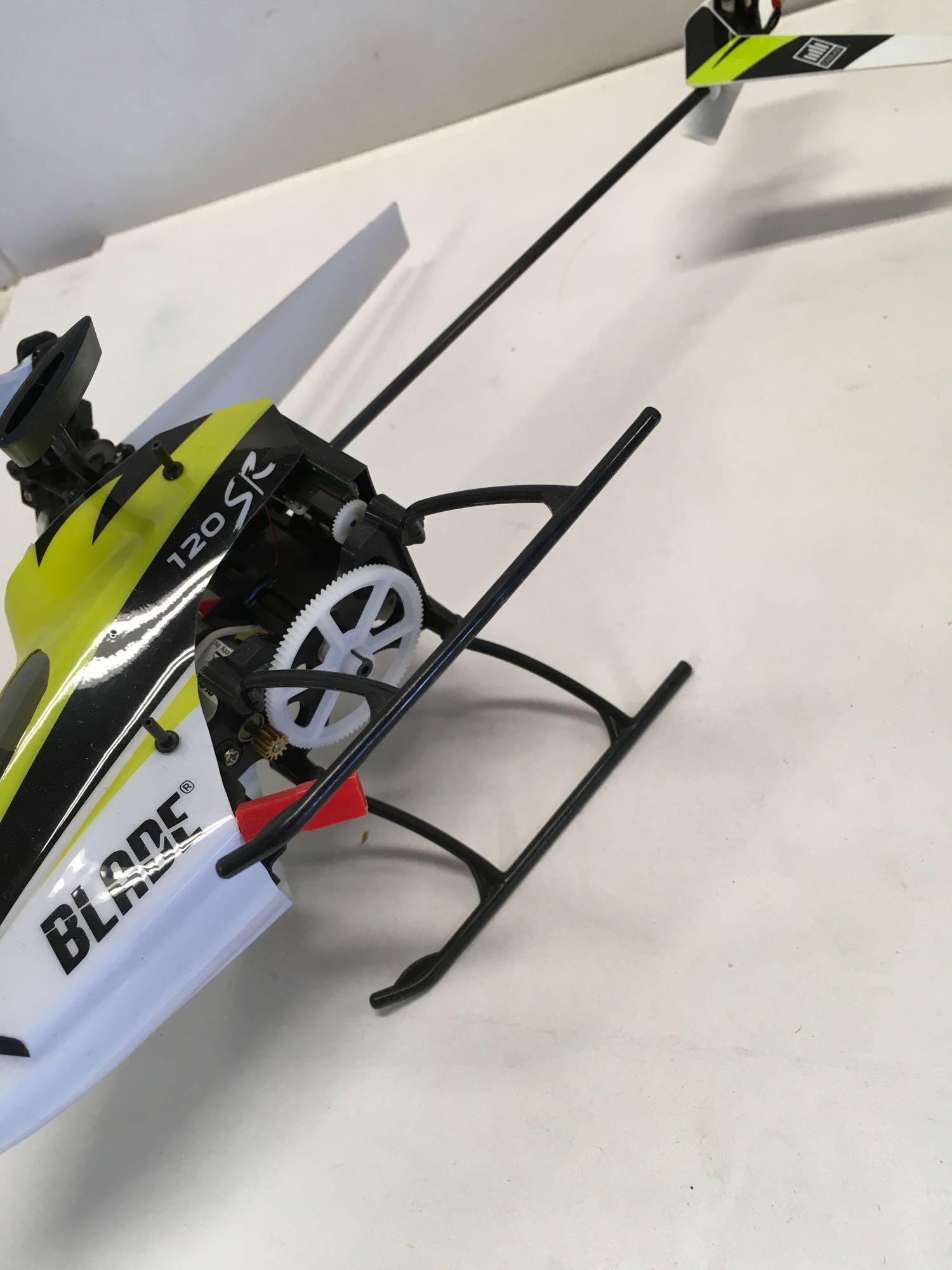 Model aircraft and R/C Blade 120 SR