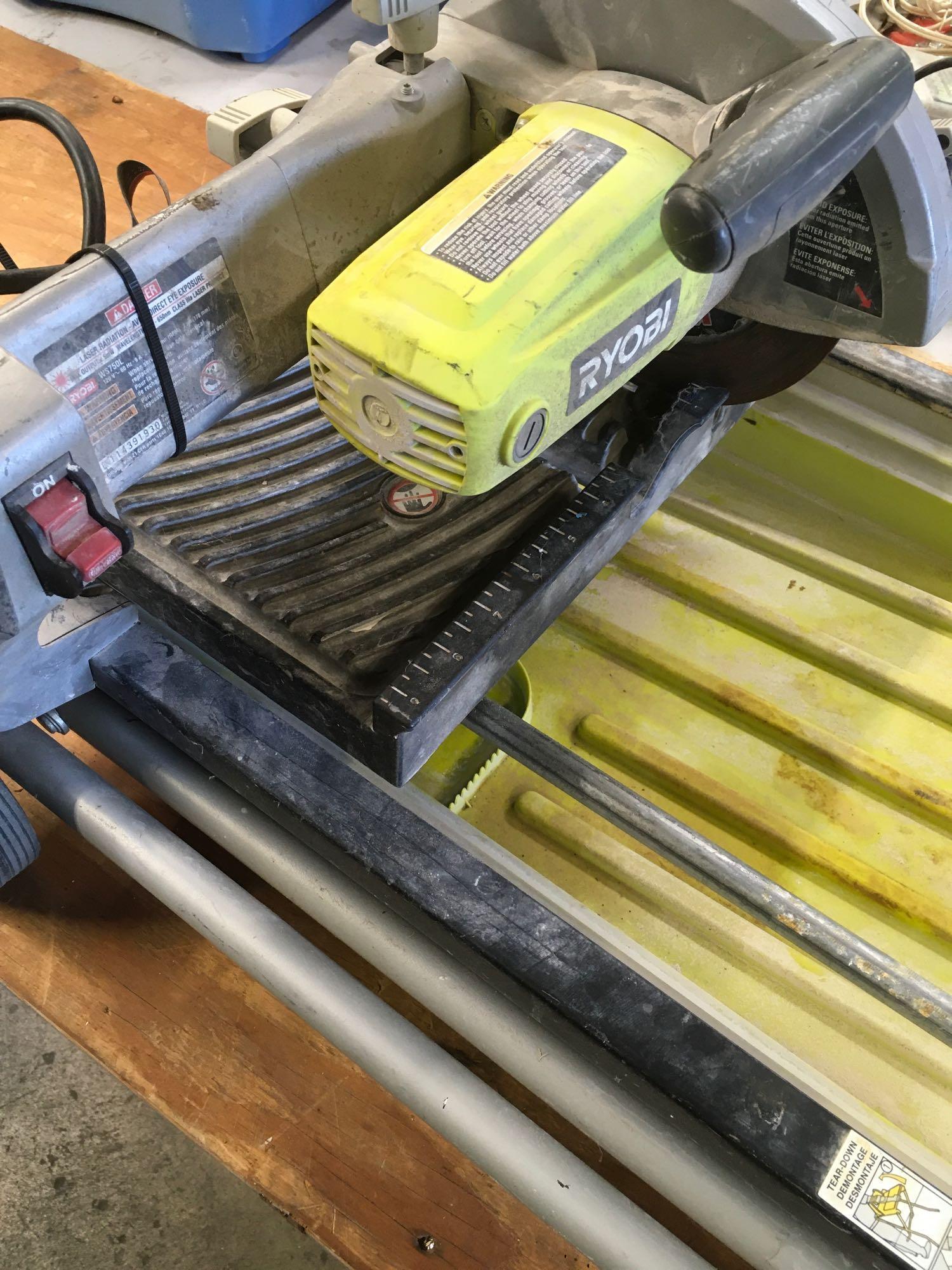 Ryobi Hydroarc wet tile saw. Works