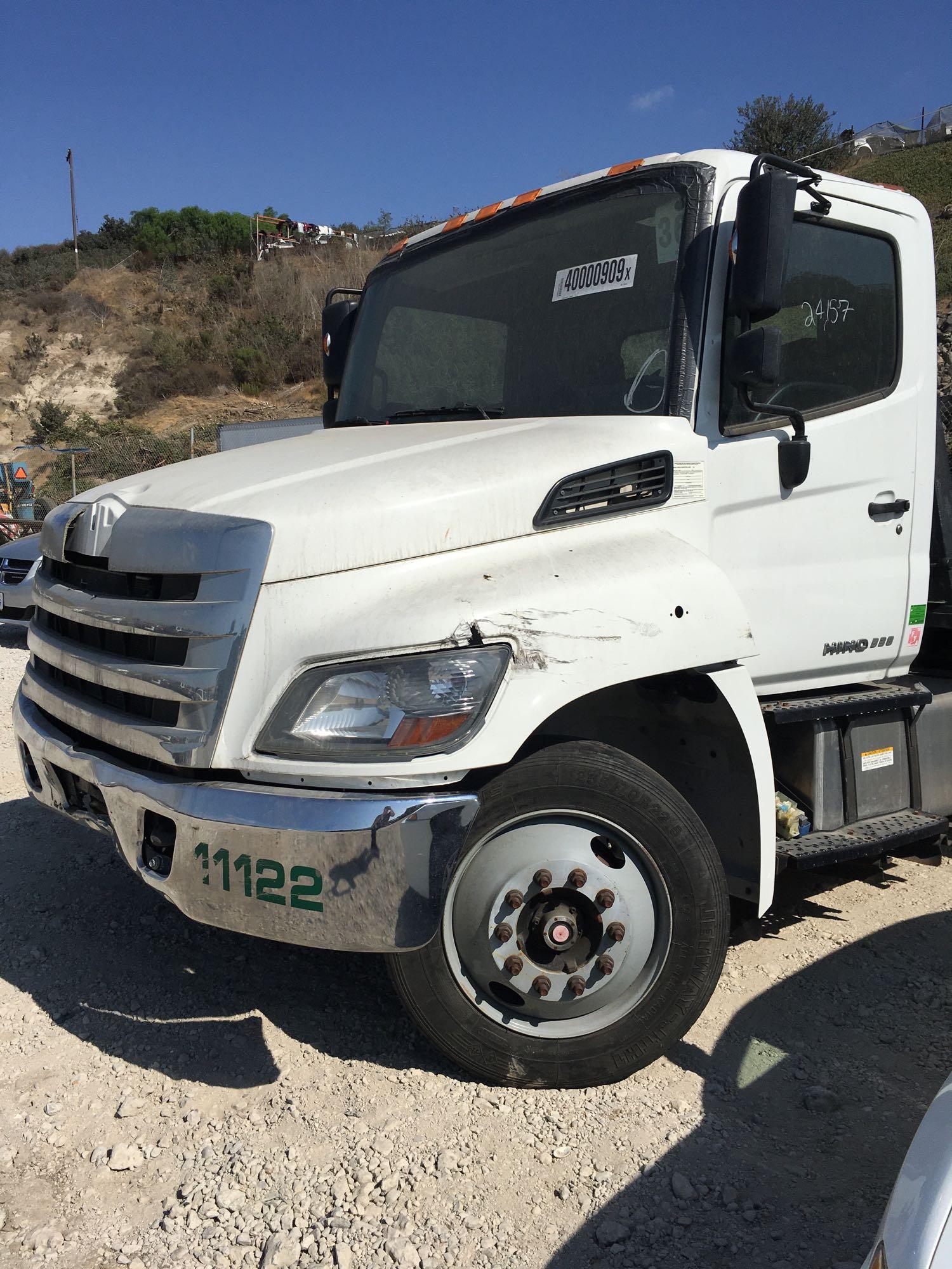 2018 Hino 338 Diesel with Jerrdan Roll back body, Does Not Run