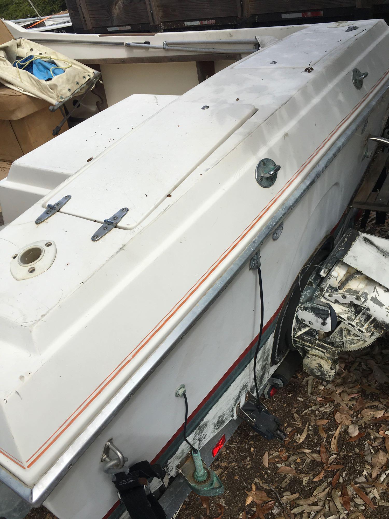 1981 Wellcraft V-20 Step-Lift 20' Boat, MOTOR TURNS OVER HAS BAD GAS, with 1991 Trail-Rite trailer.