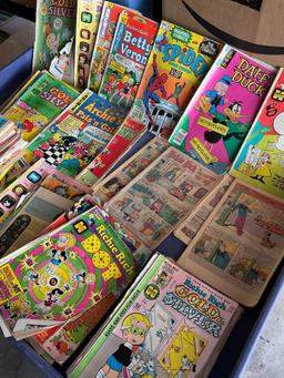 Vintage Comic books (majority are Ritchie Rich). 148 pieces. See all pics