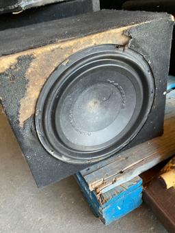 Kicker Music Machines Massive 12" subwoofer box. (box 13"x 14" 16")