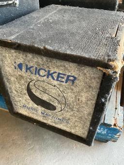 Kicker Music Machines Massive 12" subwoofer box. (box 13"x 14" 16")