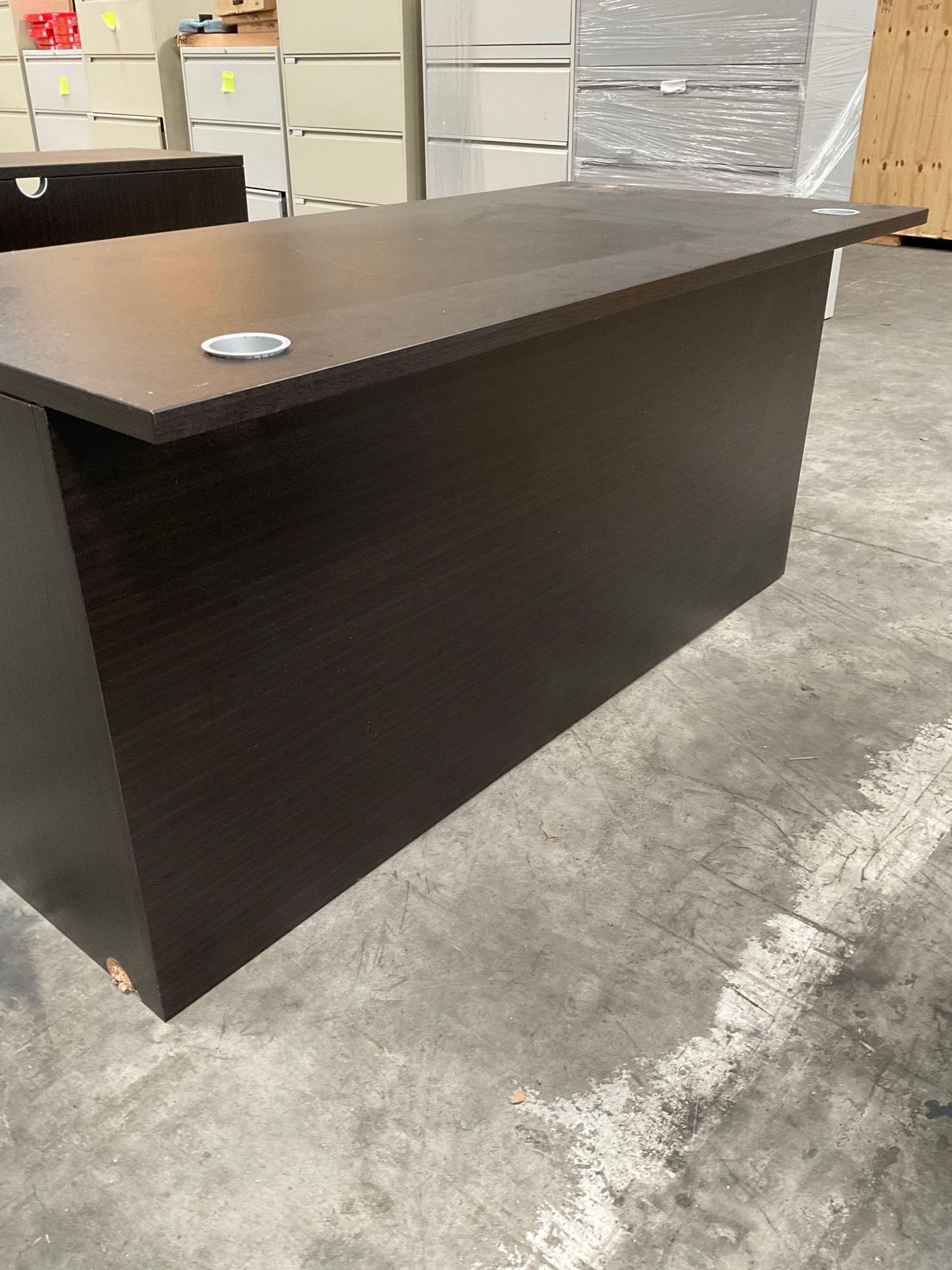 Office desk . 60" x 30" x 30"