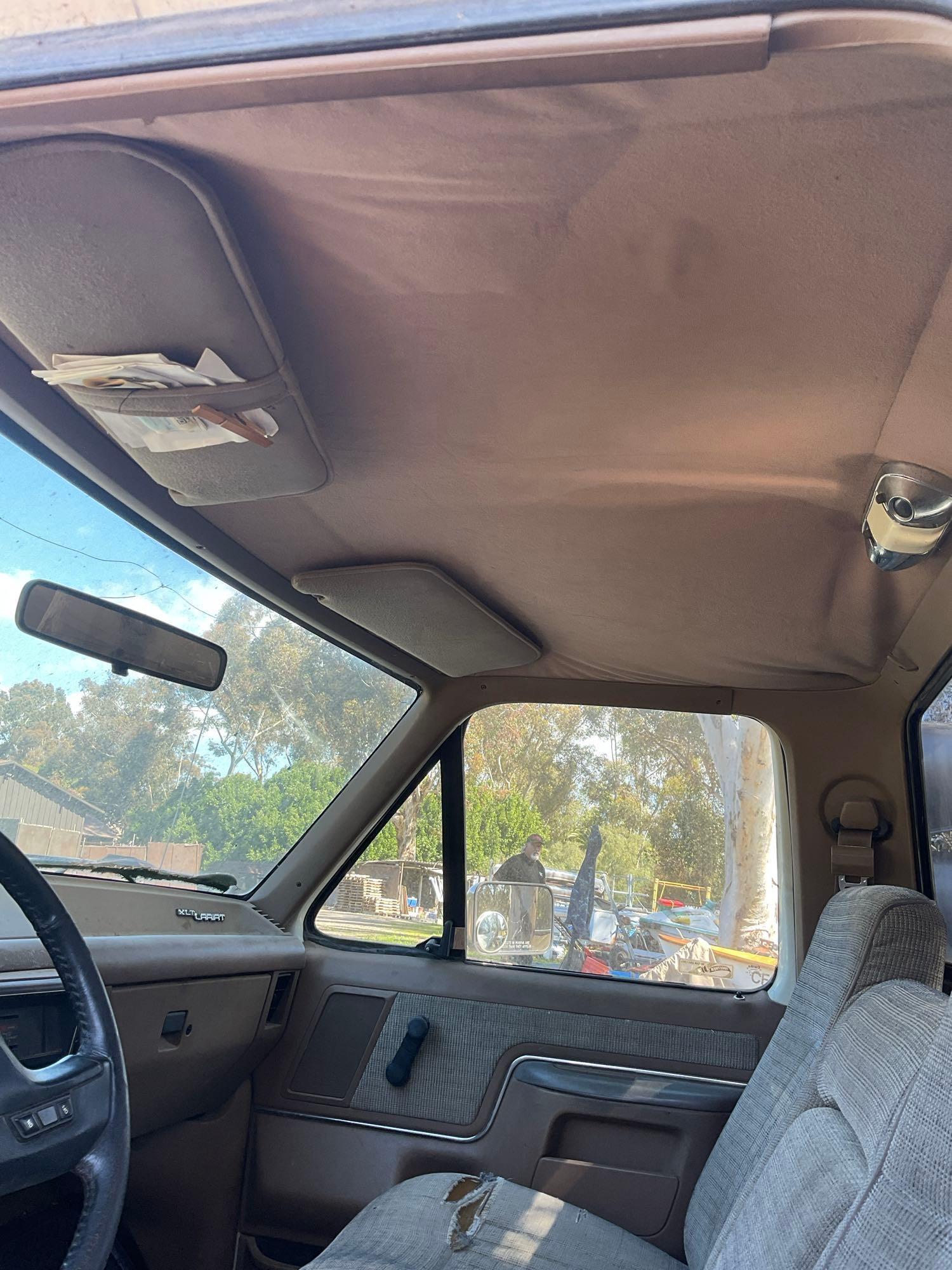 1989 Ford F250, Needs Battery, Motor ( runs ) BUT STALLS OUT, Actual Mileage is 181063