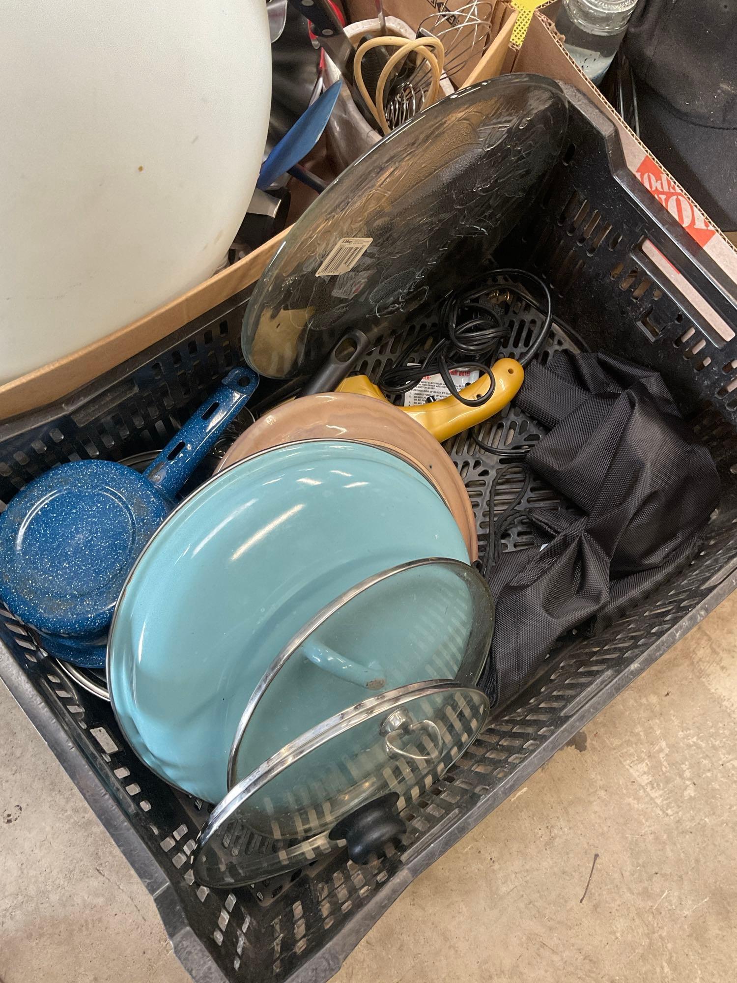 Large grouping of assorted Kitchen items. Pizza pans, lids, new and used items, etc