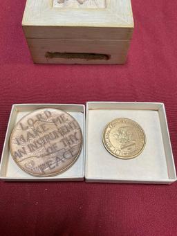 Paul VI Mission To The United Nations New York 1965 & M1903 Riffle Series coins, jewelry box