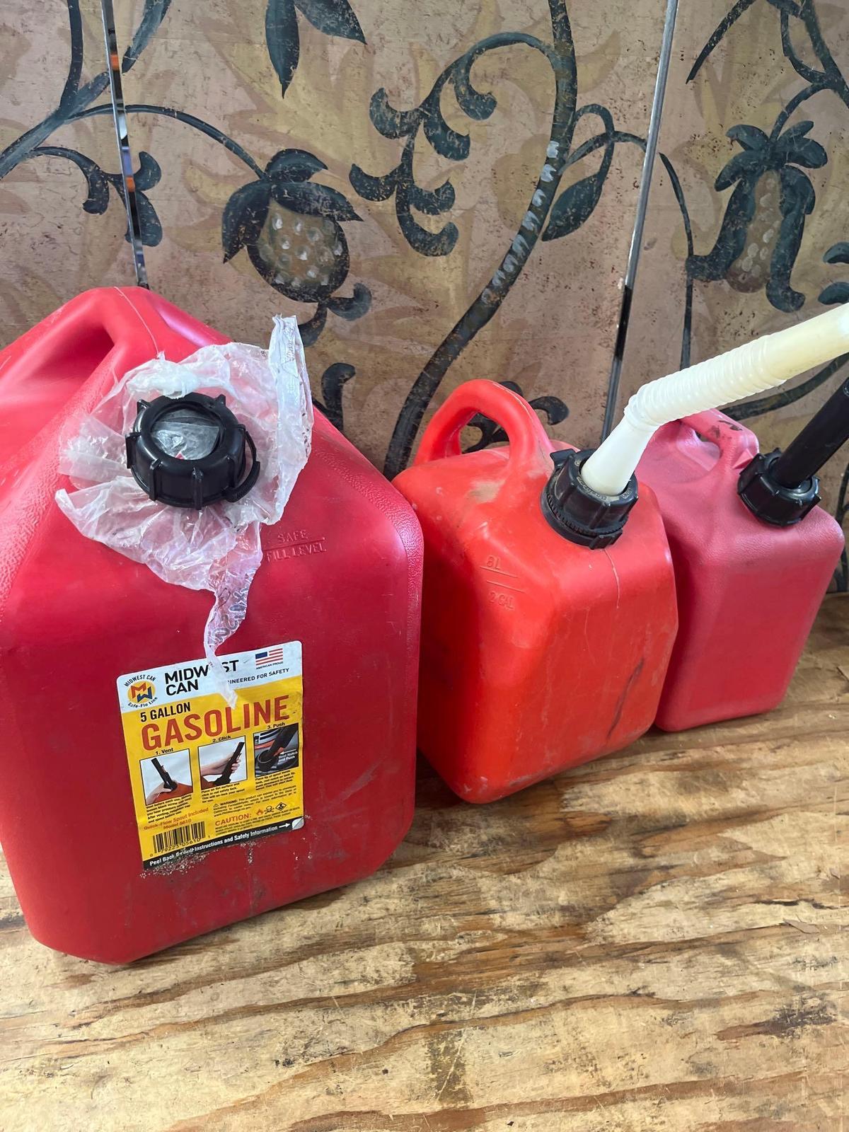 Gasoline containers 5,2 & 1 gallon. 3 pieces