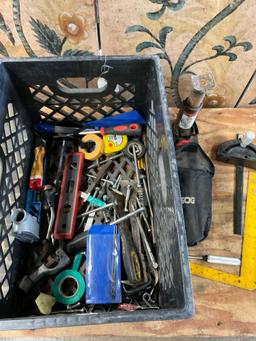 Assorted tools/ items. Over 20 pieces