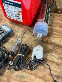 Bosch digital multimeter, gasoline container, circuit tester, etc. 7 pieces