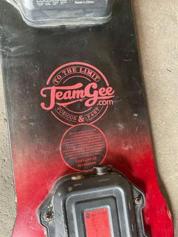 TeamGee 37" electric skateboard, untested no cords