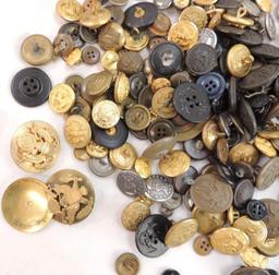 Group of WW1/WW2 Military Buttons and Cap Badges