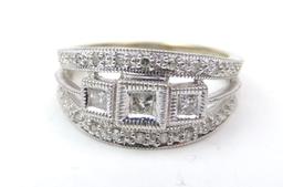 10K White Gold and Diamond 3-Band Ring : 0.25ctw