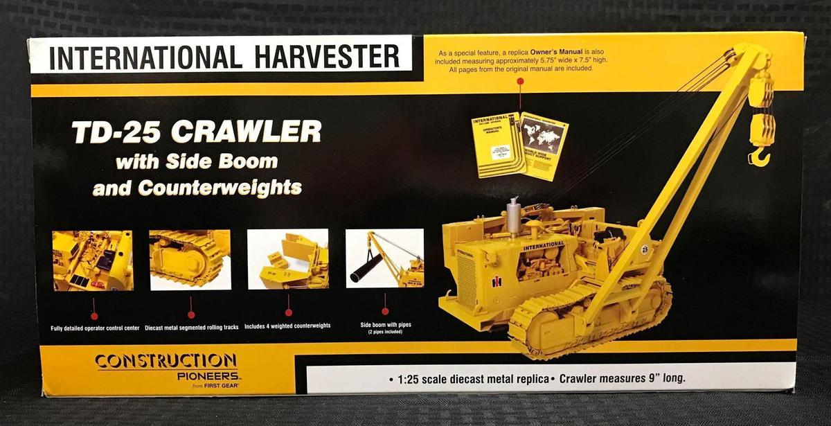I-H TD-25 Crawler with Side Boom & Counterweights Die Cast Replica in Box