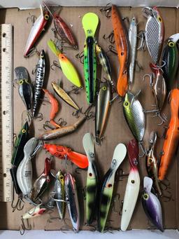 Box lot of fishing lures