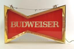 Vintage Budweiser "King of Beers" Advertising Light Up Beer Sign
