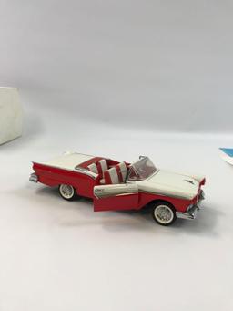 Franklin Mint die-cast 1957 Ford Fairlane 500 Skyliner