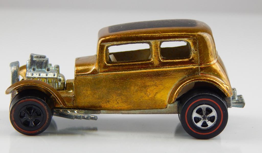 Hot Wheels Redline 1968 Yellow/Gold Classic '32 Ford Vicky