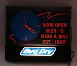 Vintage Bud Dry Light Up Advertising Beer Clock