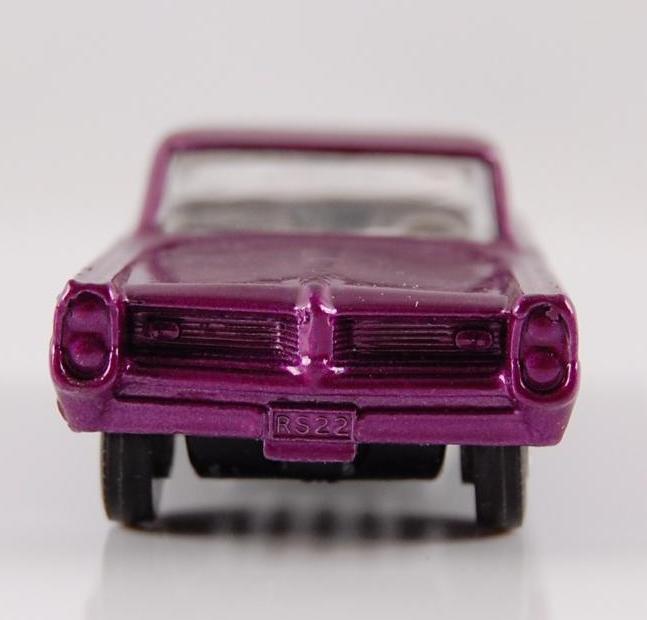 Matchbox Superfast No. 22 Purple Pontiac Grand Prix Sports Coupe with Orignal Box