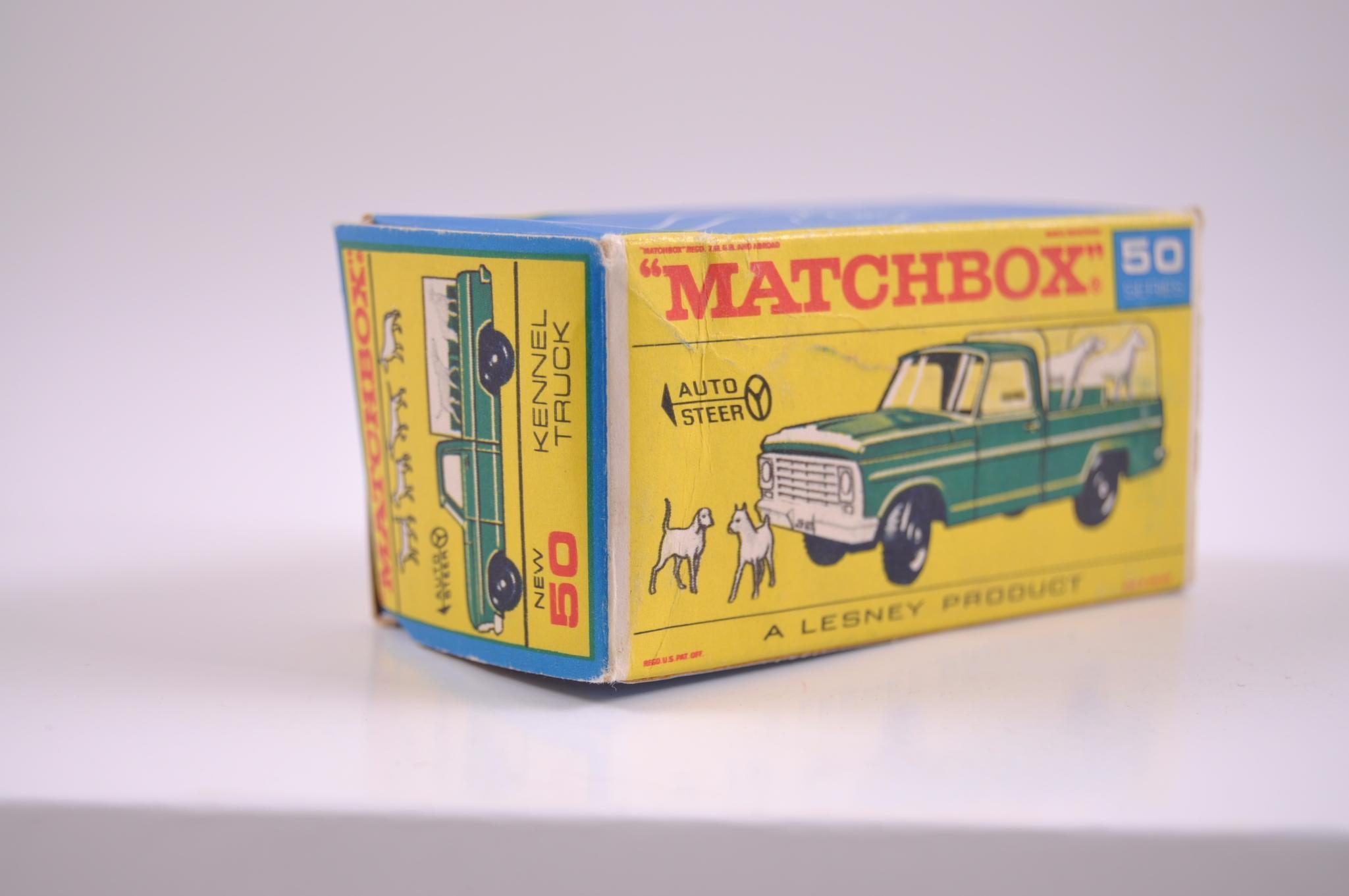 Matchbox No. 50 Kennel Truck Die-Cast Truck with Original Box and Animals