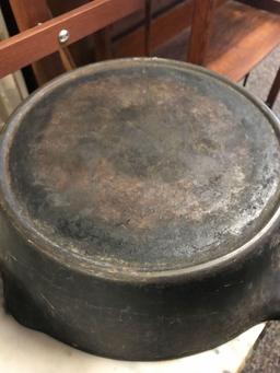 Vintage Cast Iron Skillet with Lid