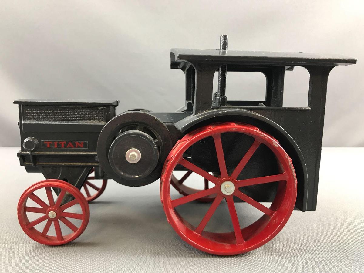 JL ERTL IH Titan Die cast Tractor