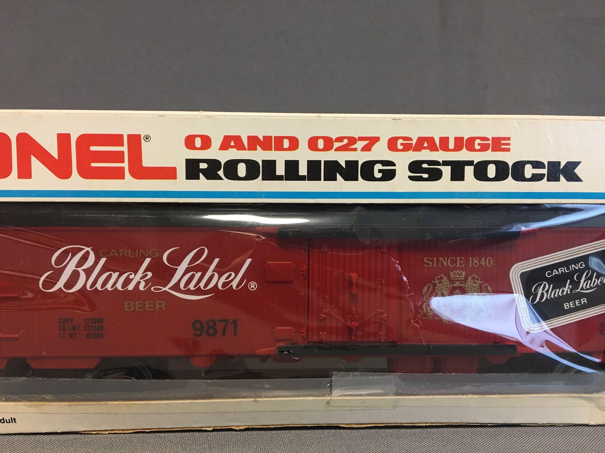 Group of 2 Lionel Vernors Boxcar and Carlings Black Label Reefer