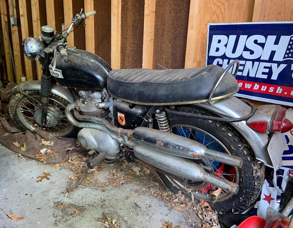 Vintage triumph motorcycle for parts