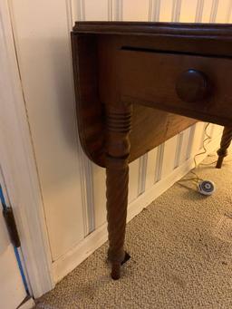 Antique walnut dropleaf table with turned legs