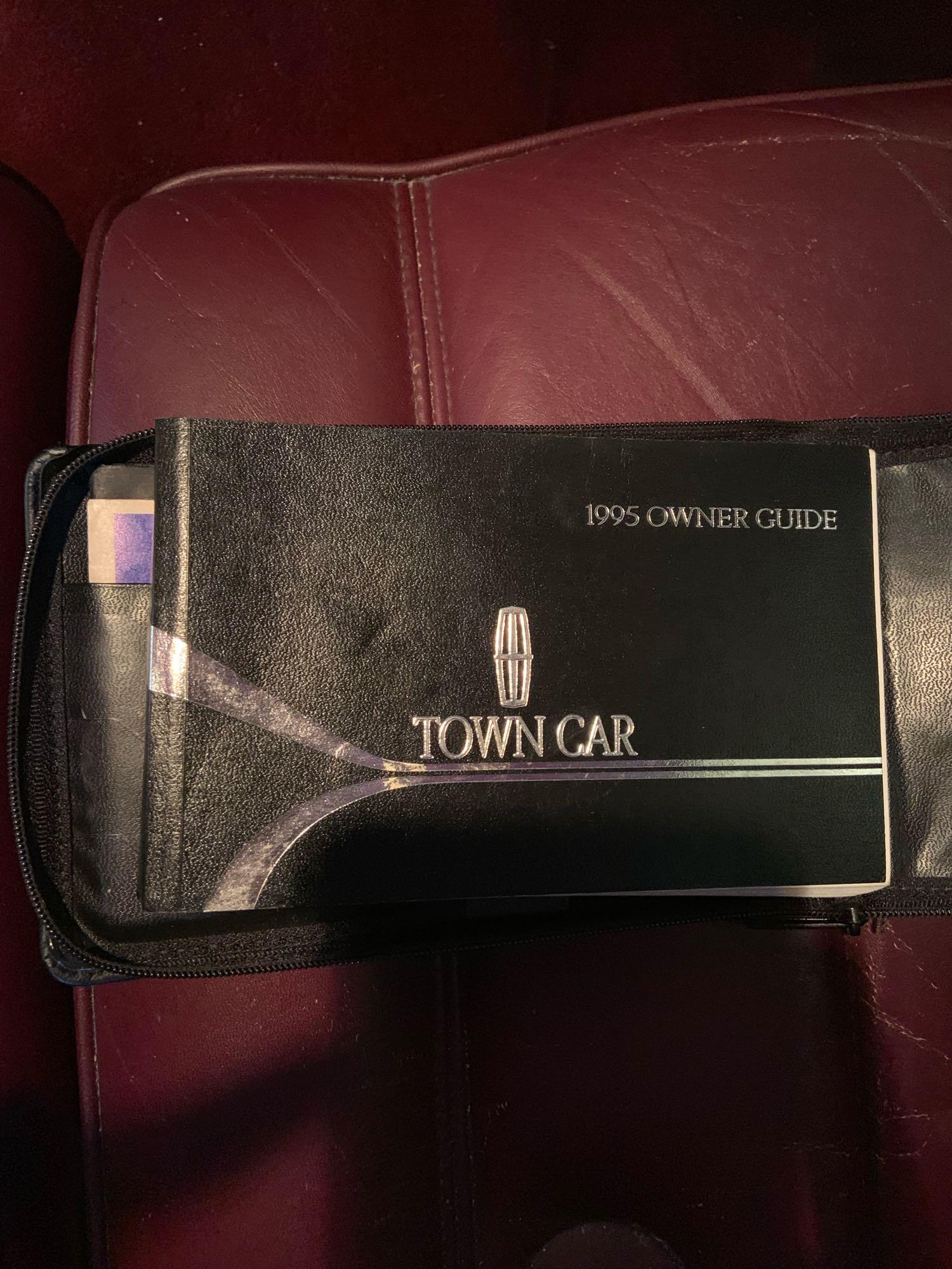 1995 Lincoln town car