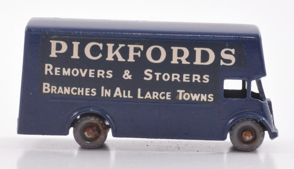 Matchbox No. 46 Pickford's Removal Van Die-Cast Vehicle with Original Box