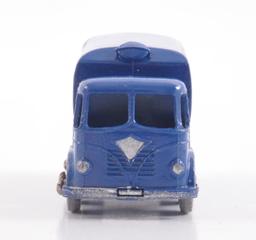 Matchbox No. 10 Foden Sugar Container Die-Cast Vehicle with Original Box