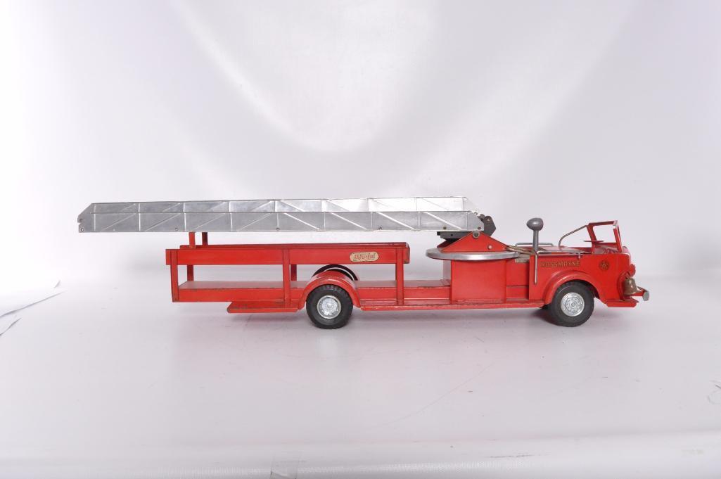 Doepke Model Toys Tossmoyne Pressed Steel Fire Truck