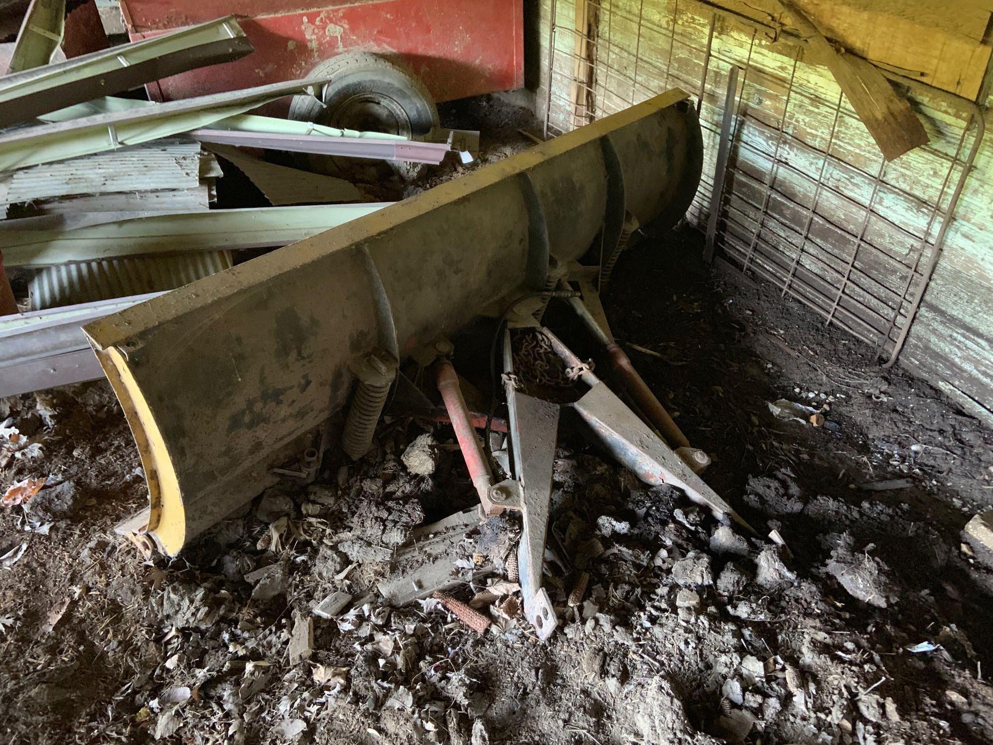 1980 Dodge Ramcharger with speed cast snow plow