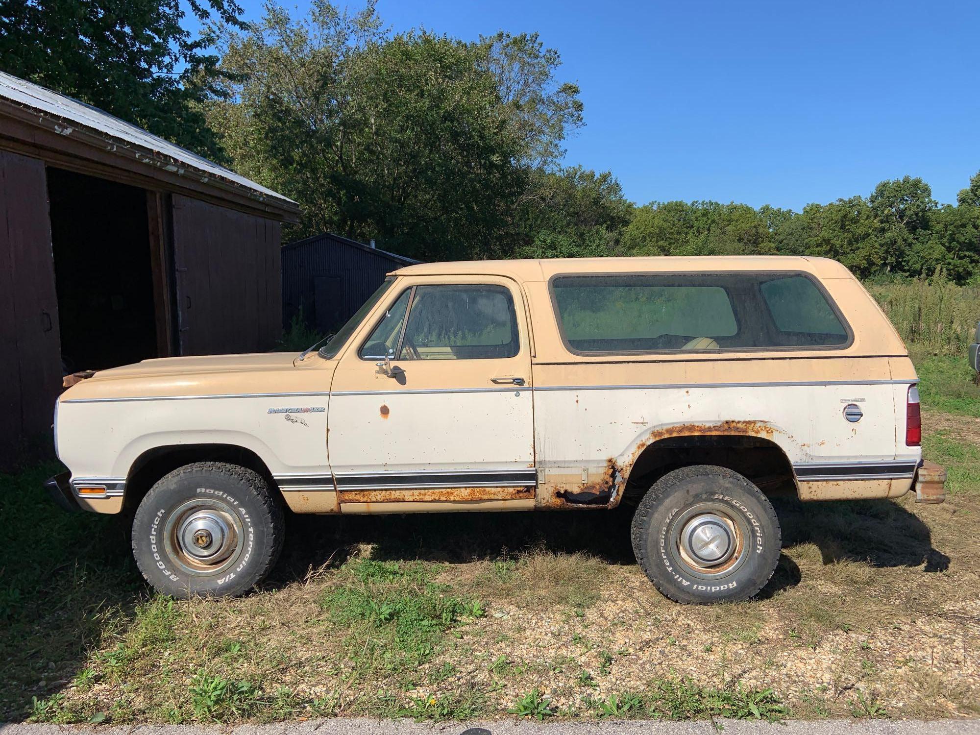 1980 Dodge Ramcharger with speed cast snow plow