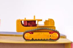 Matchbox King Size K-8 Prime Mover and Transporter with Caterpillar Tractor