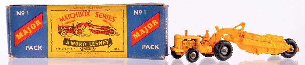 Matchbox Major Pack No. 1 Caterpillar Earth Mover Die-Cast Vehicle with Original Box