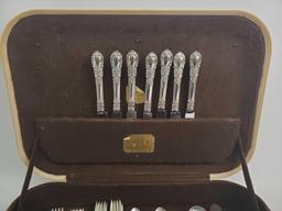 52 pieces : Lunt Sterling "American Victorian" Sterling Set for 8 w/ Vintage Bakelite Silver Chest