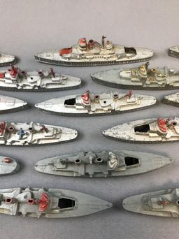 Group of 14 Vintage Tootsietoy Die Cast Ships