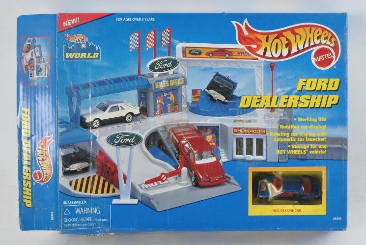 Hot Wheels Ford Dealership Playset with Original Box