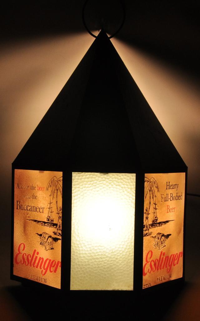 Vintage Esslinger Premium Light Up Advertising Beer Sign