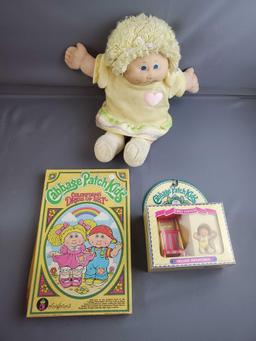 Group of 14 Vintage Cabbage Patch Kids