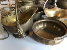 Group of vintage brass items