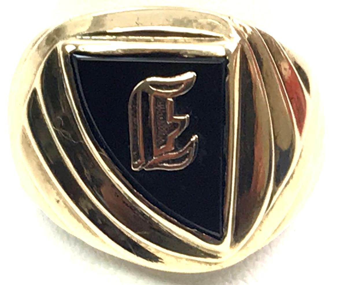 Dason 14k Yellow Gold and Onyx Signet Ring