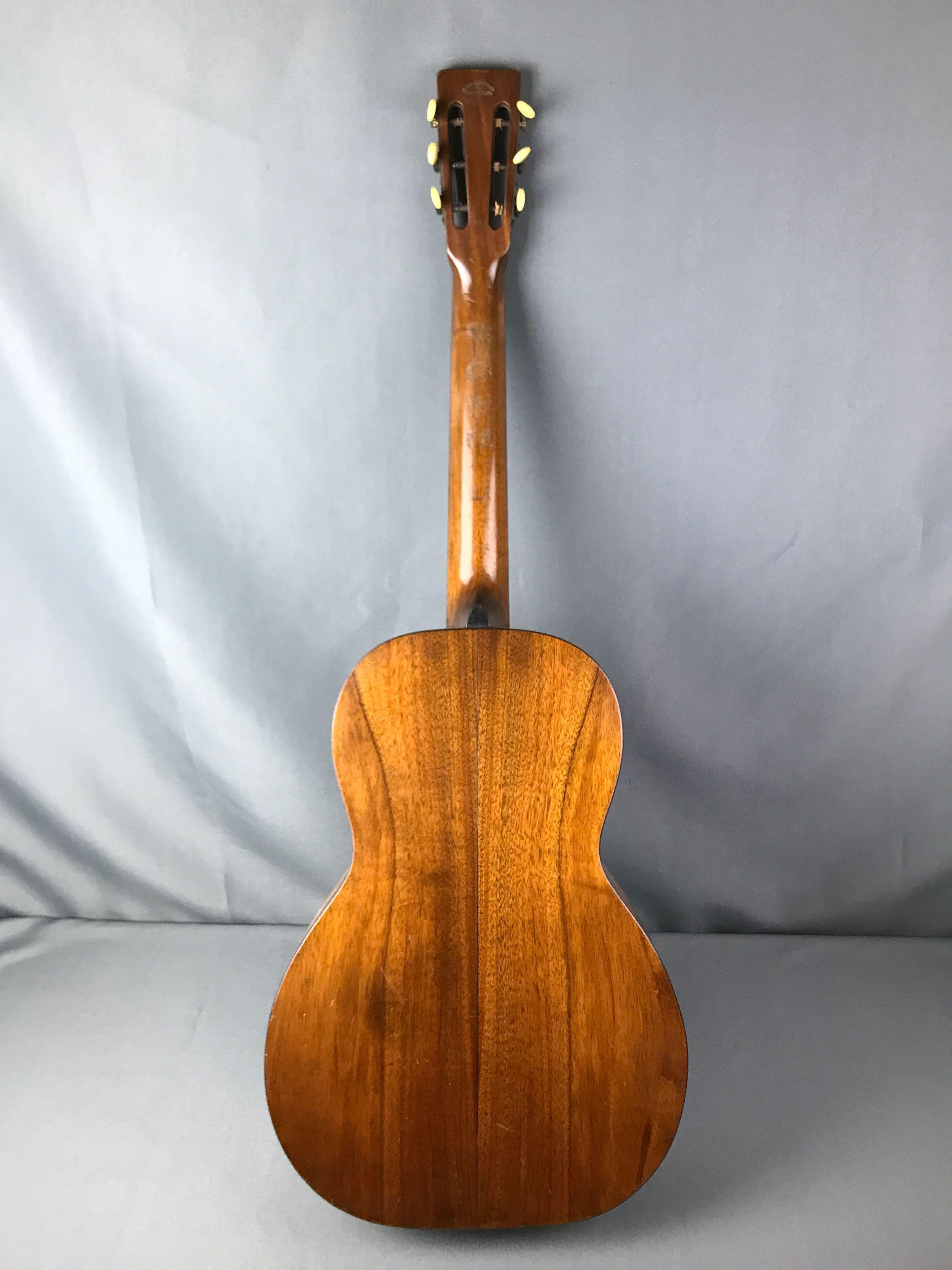Antique 1926 C.F. Martin & Co. model 0-18 or 0-17 Acoustic Parlor Guitar