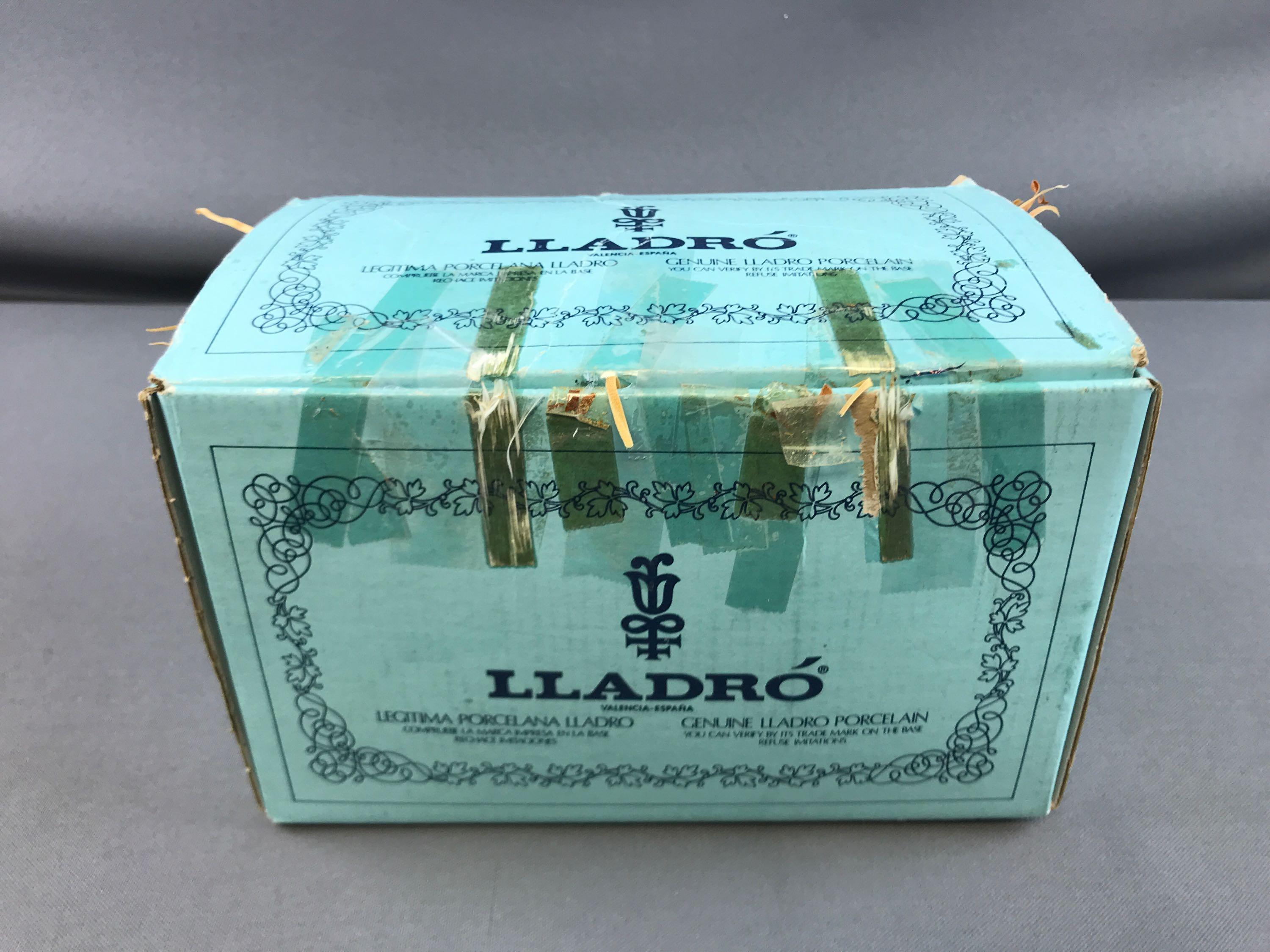 Lladro Naptime figurine in original box